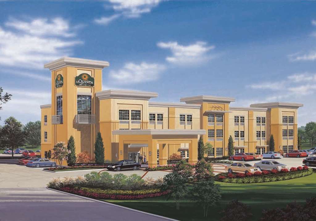 Comfort Inn & Suites Sarasota I75 The Meadows Exterior photo
